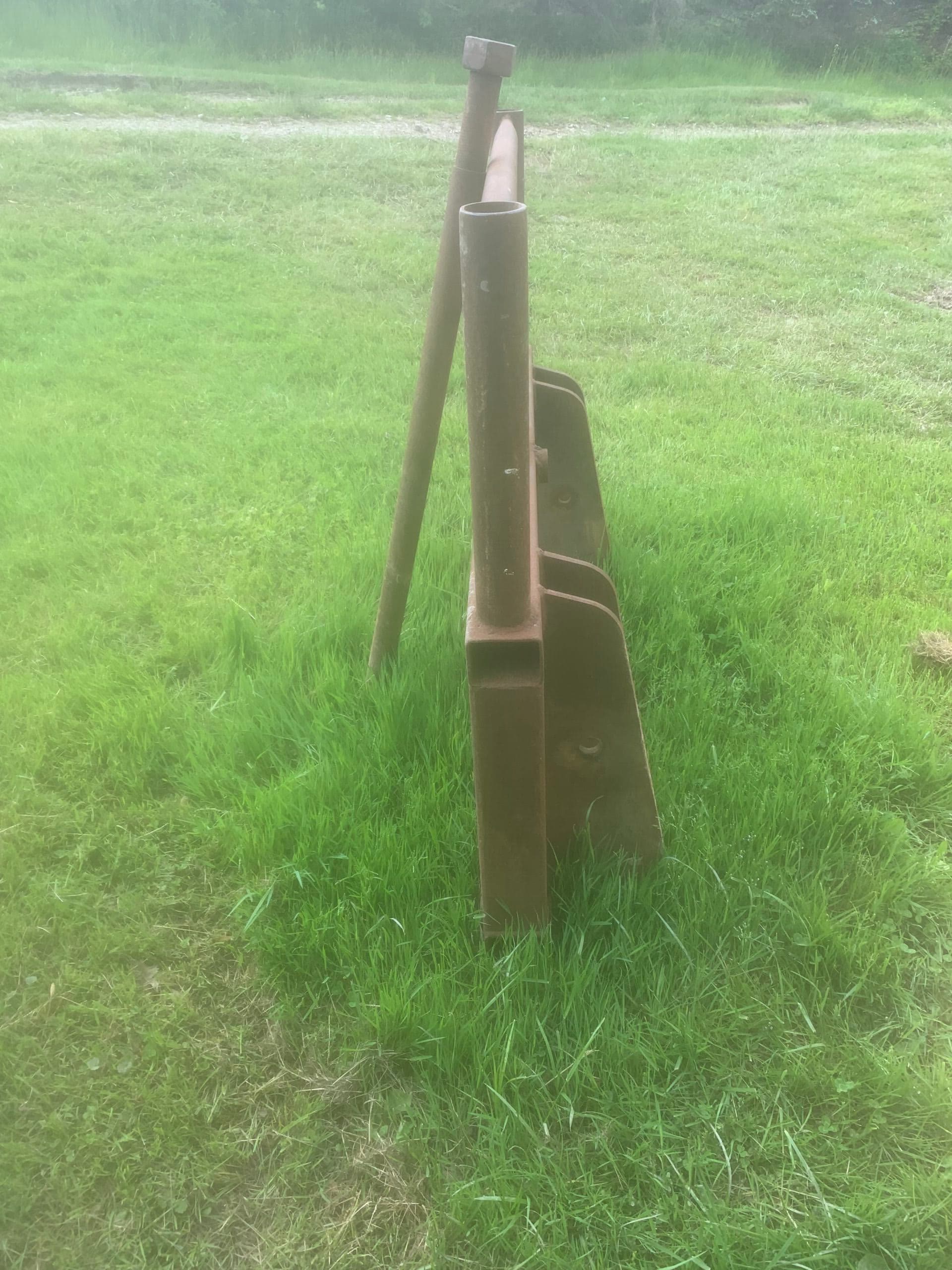 Bale spear