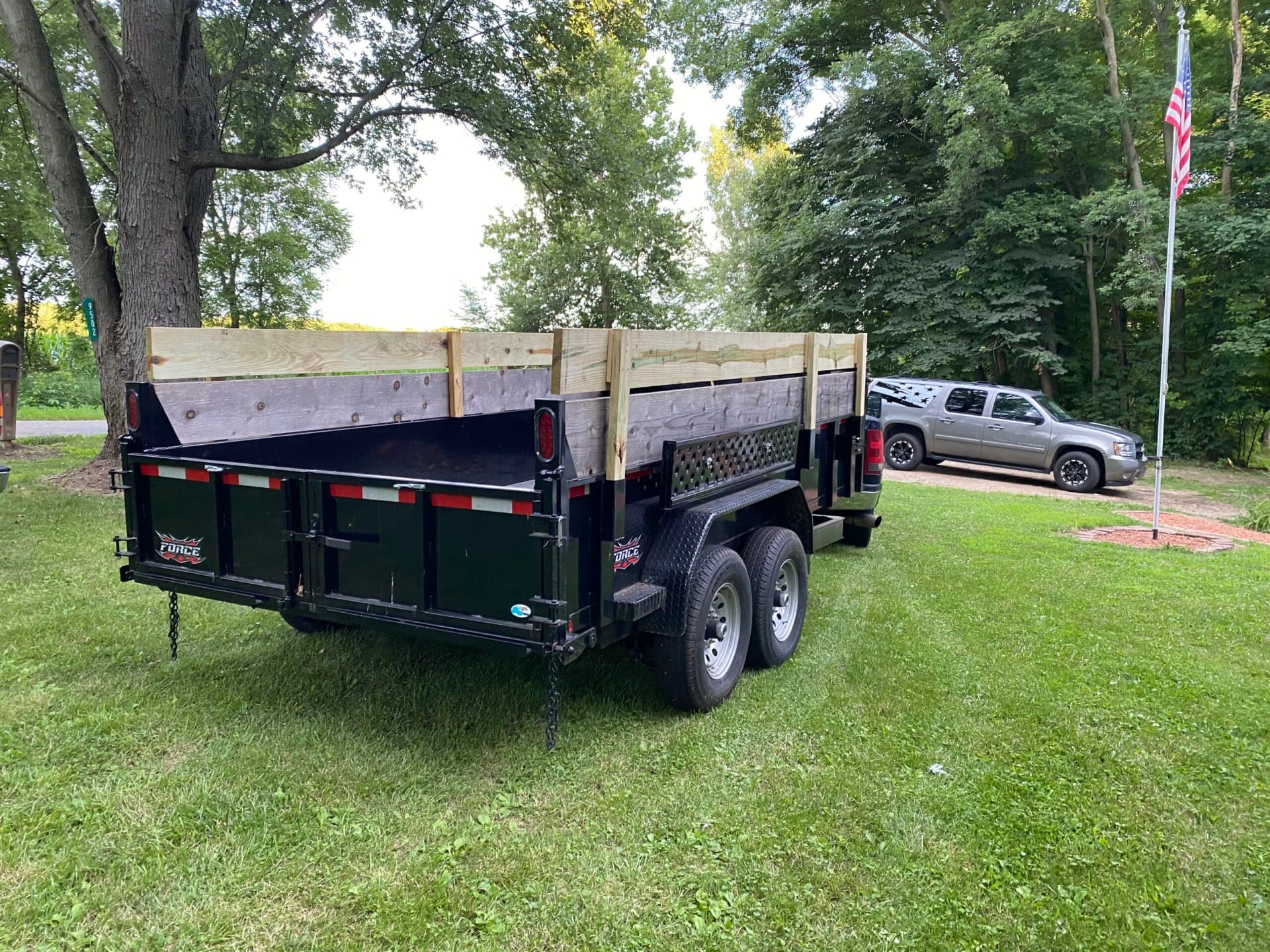 DUMP TRAILER
