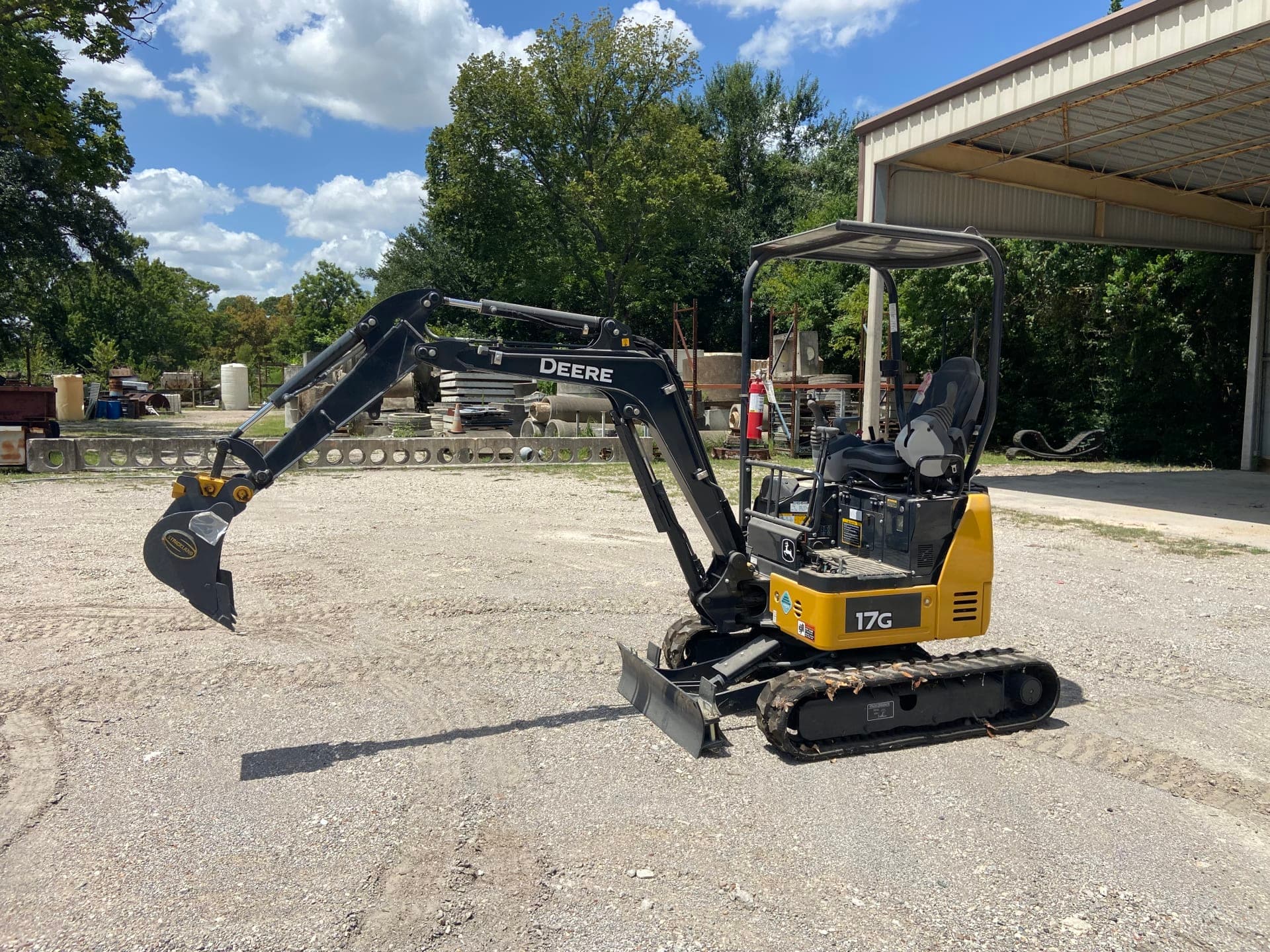 John Deere 17G Mini-Excavator