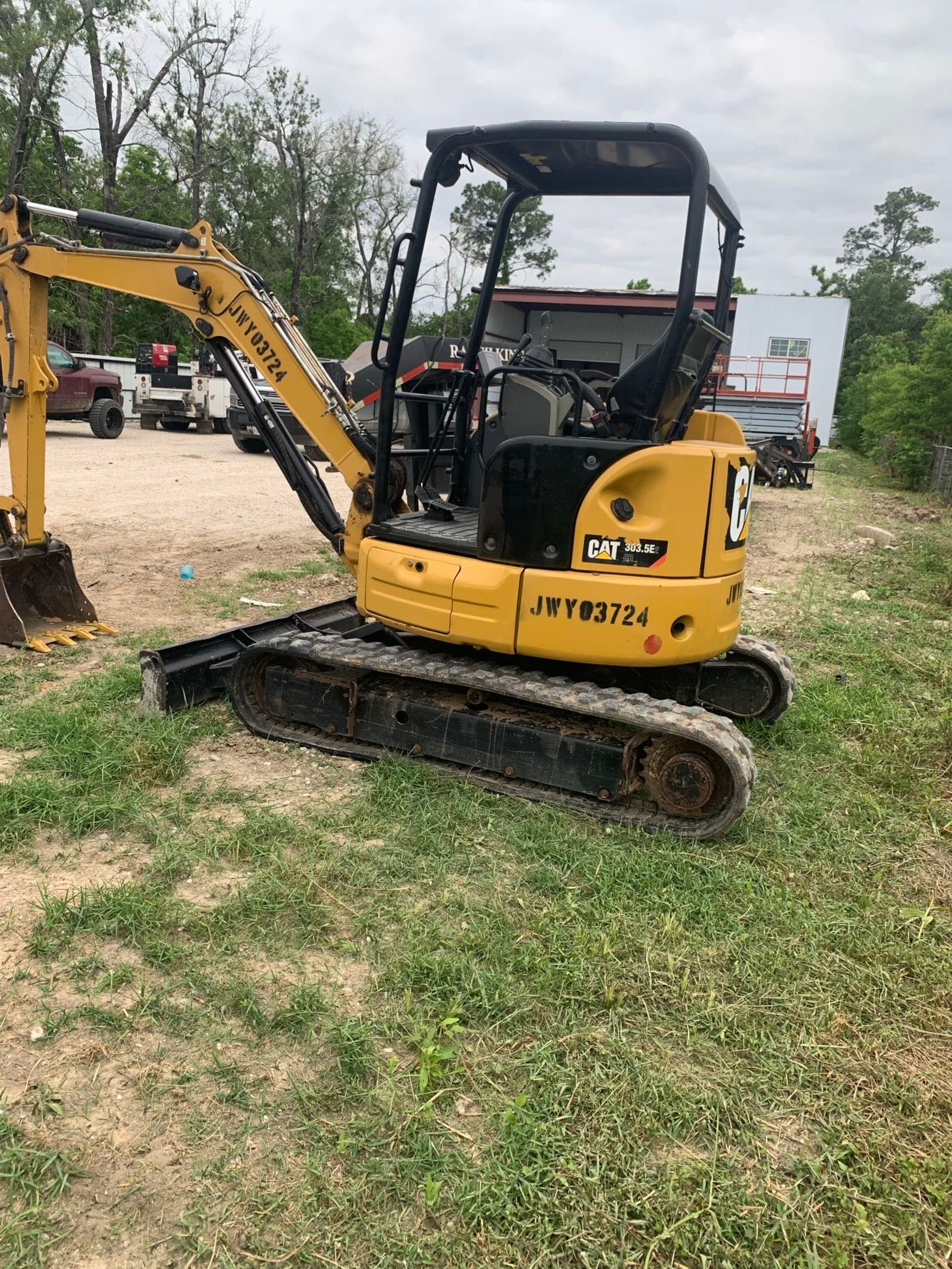 Caterpillar 303.5E Mini Excavator