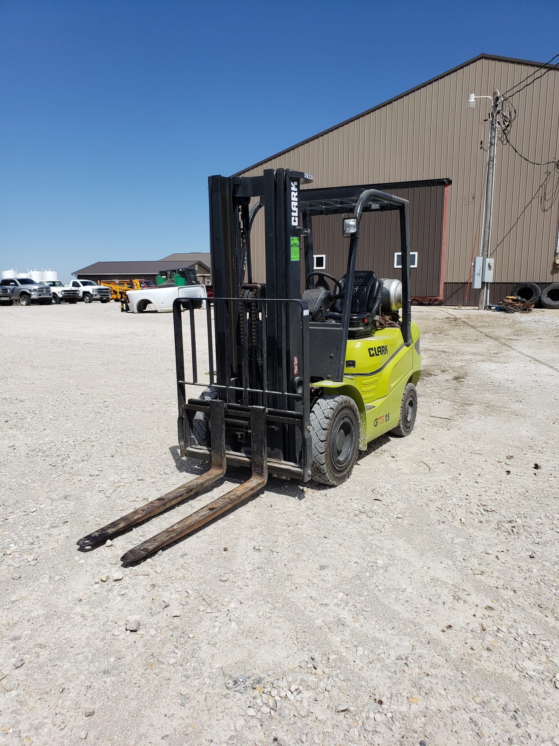 Clark GTS25 Forklift