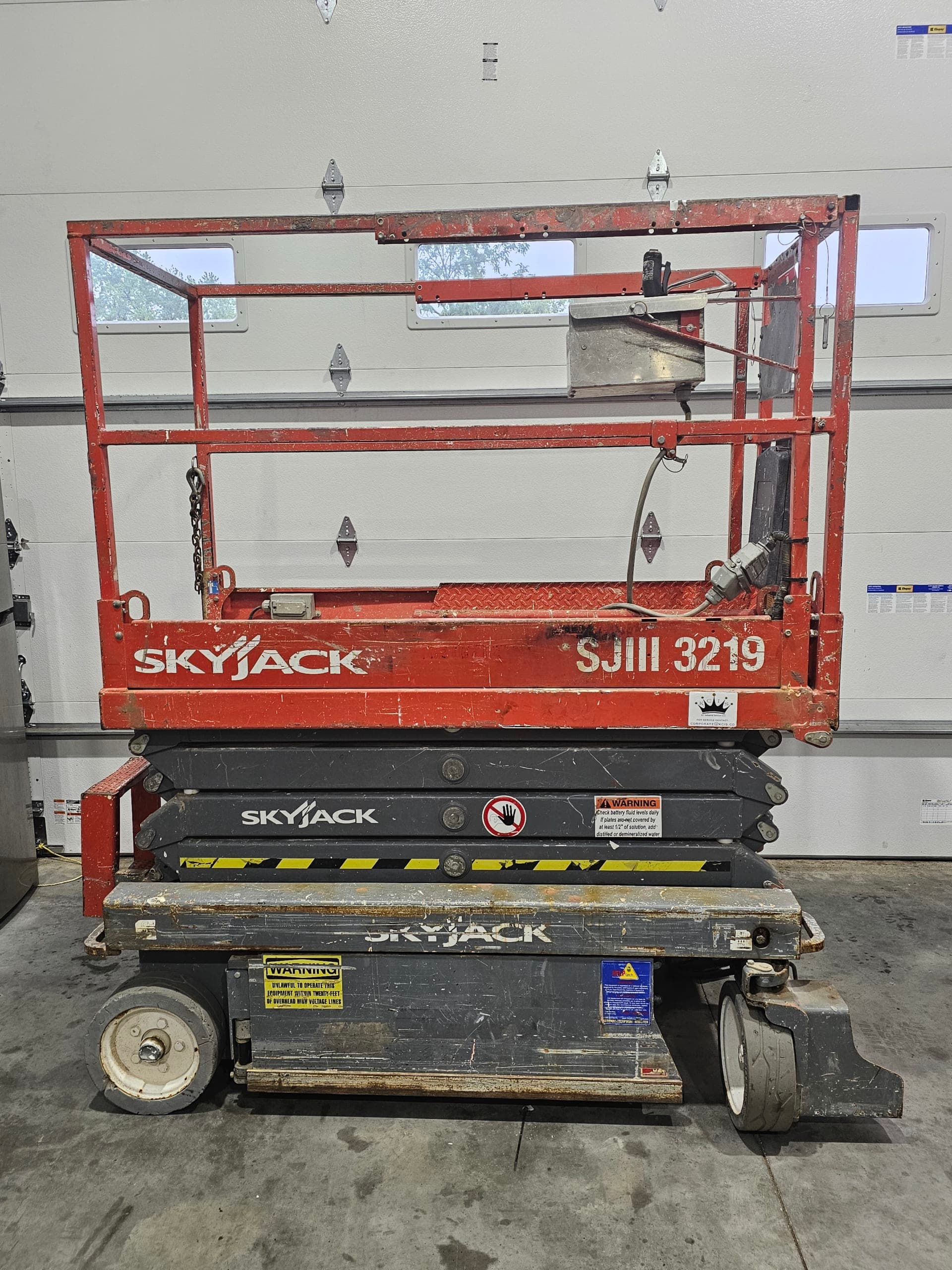 SCISSOR LIFT - Skyjack SJIII 3219