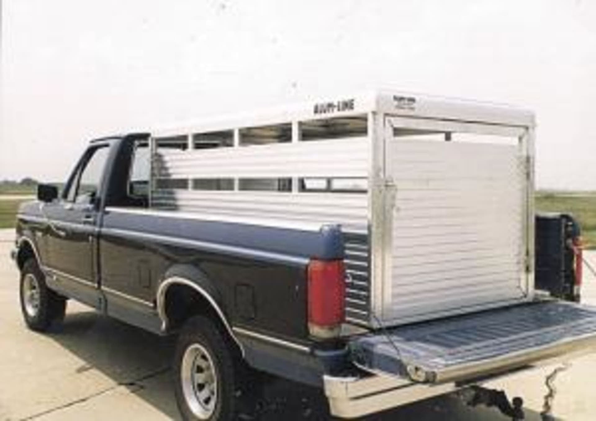 Frontier Livestock Carrier for Pickup